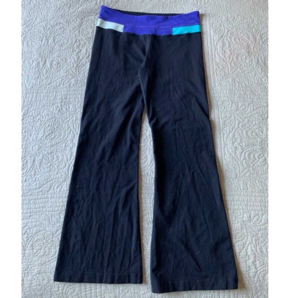 Black Lululemon Yoga Pants